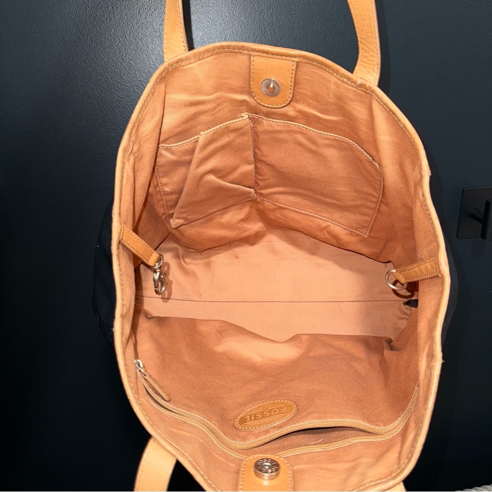 Fossil Audri Singnature Leather Shopper Tote Bag - Picture 5 of 16